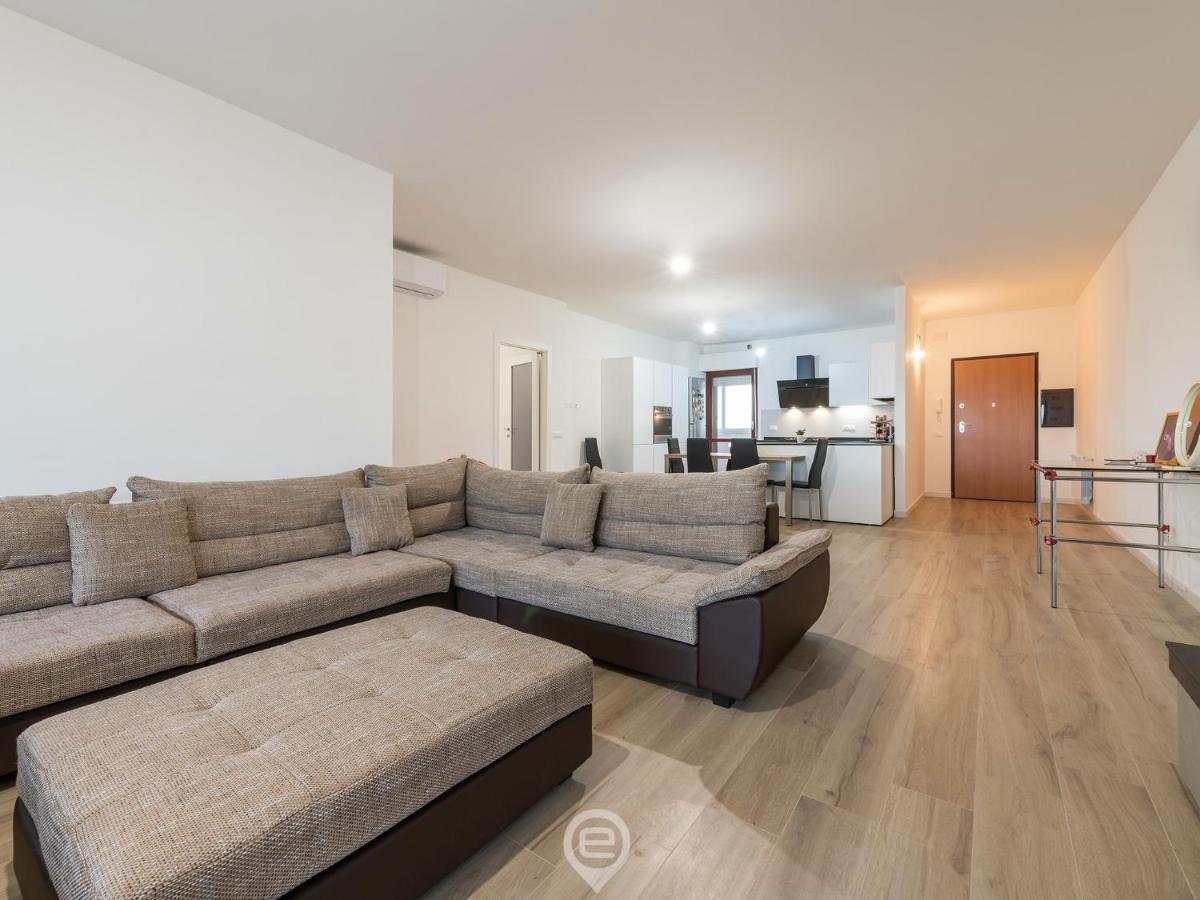 オリスターノGiulia'S Houseアパートメント エクステリア 写真